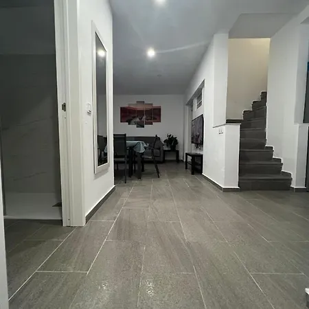 Casa De Maria Luisa