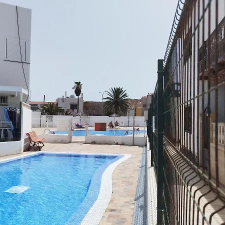 Casa De Maria Luisa * アロナ