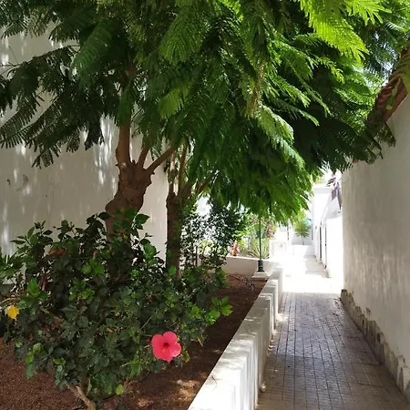 Casa De Maria Luisa アロナ